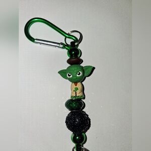 💚 BABY YODA - BAG CLIP